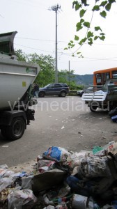 paletto-montaggia-telecamera-sorveglianza-discarica-vivivimedia