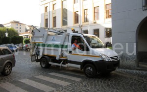 automezzo-SeTA-cava-de'-tirreni-vivimedia