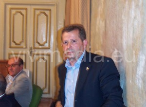 vincenzo-cardamone-presidente-consiglio-comunale-vietri-sul-mare-sett-2013-vivimedia