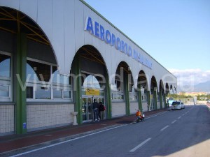 aeroporto-costa-d'amalfi-pontecagnano-salerno-vivimedia