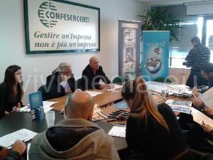 conferenza-confesercenti-hostingup-rete-wifi-salerno-novembre-2013-vivimedia