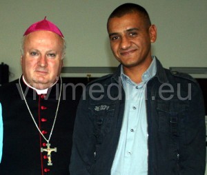 lucian-con-arcivescovo-soricelli-marzo-2014-cava-de'-tirreni-vivimedia