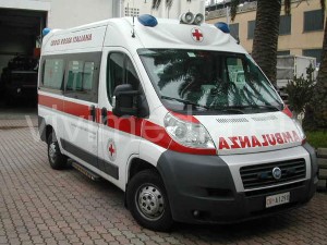 croce-rossa-ambulanza-cava-de'-tirreni-vivimedia